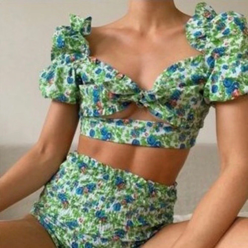 NWT House of Sunny‎ Floral Bandana & Hot Pants Set Size 2